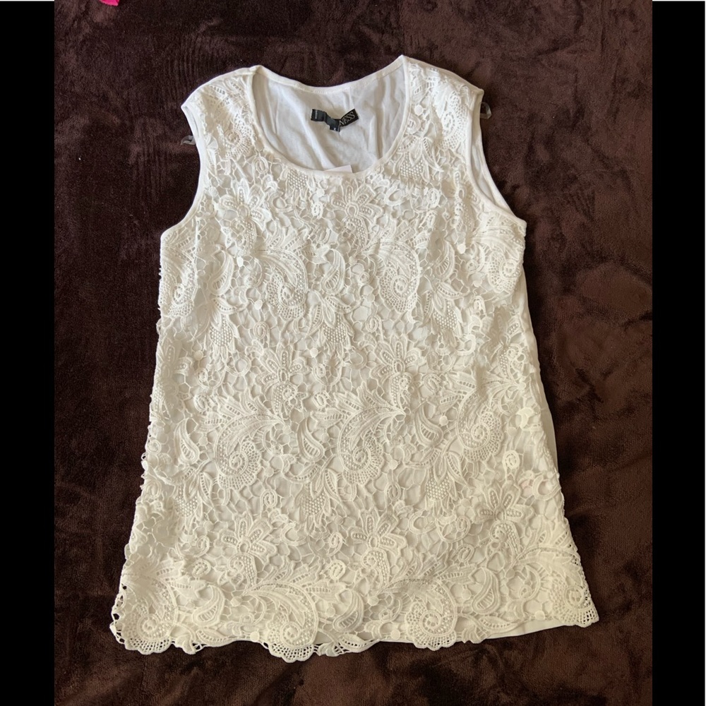 Lace sleeves top